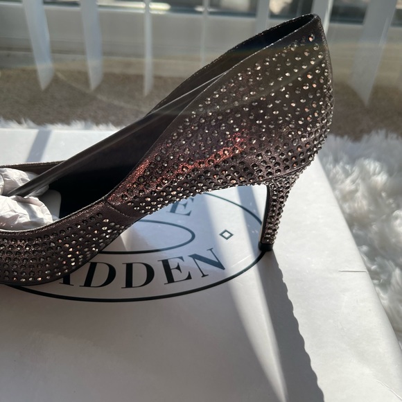 Steve Madden Mandi-R Lead Pump - Picture 6 of 12